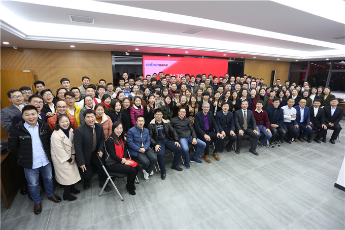 mg冰球突破·豪华版(试玩)官方网站