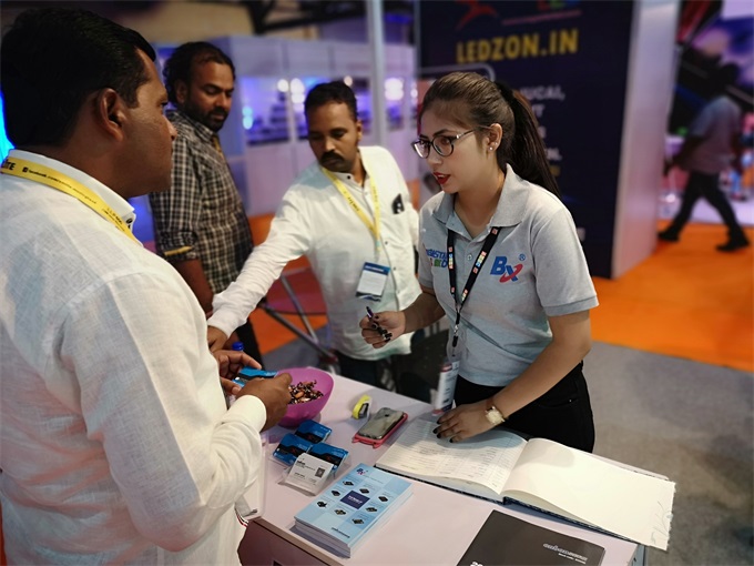 mg冰球突破·豪华版(试玩)官方网站