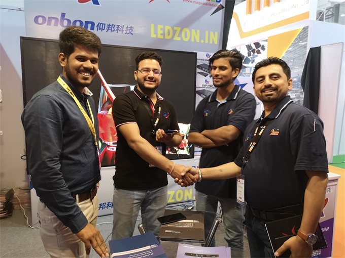 mg冰球突破·豪华版(试玩)官方网站